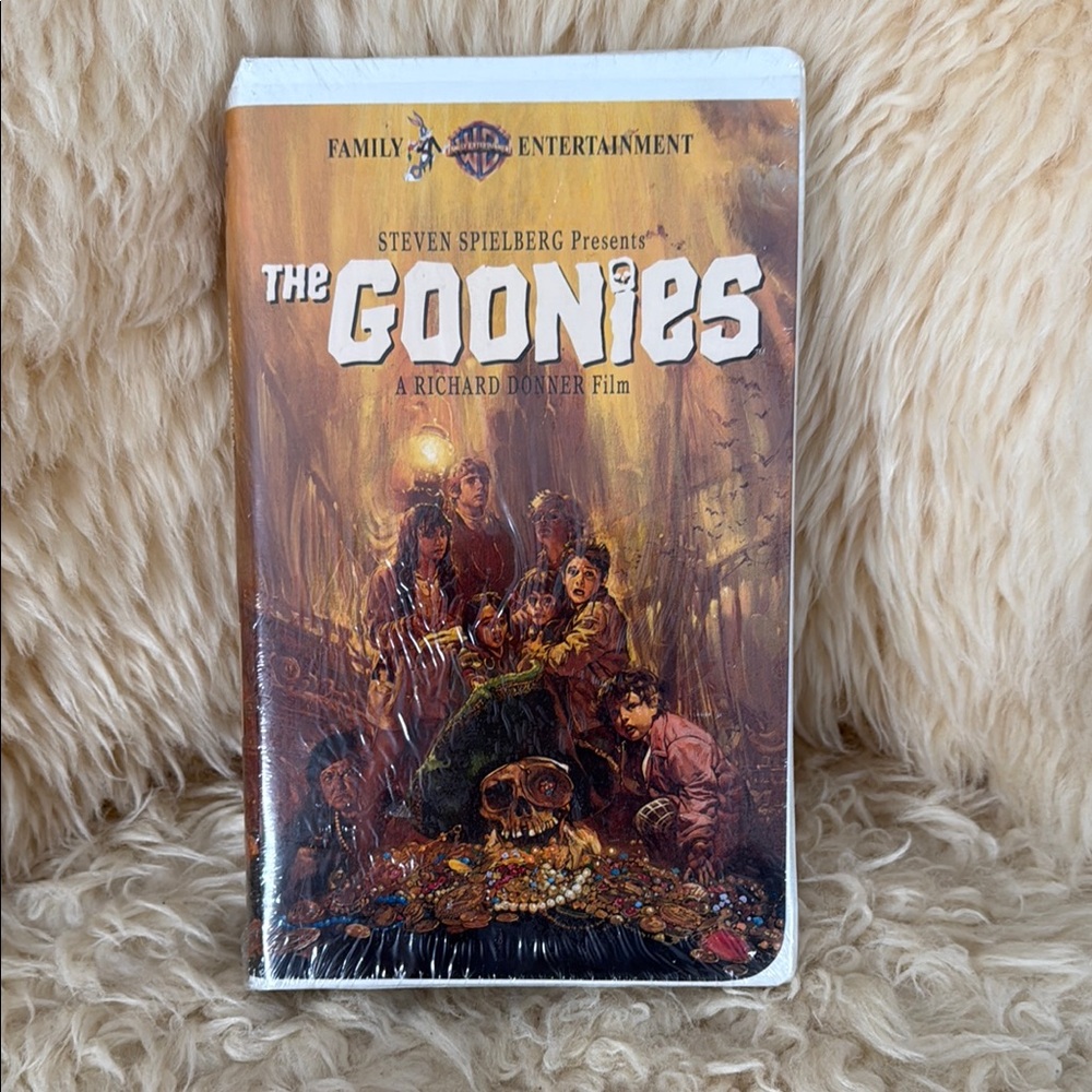 The Goonies VHS Tape 1994 Release Shrinkwrapped Sealed
